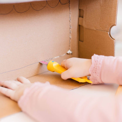Safe-Saw | Makedo Cardboard Construction Tool
